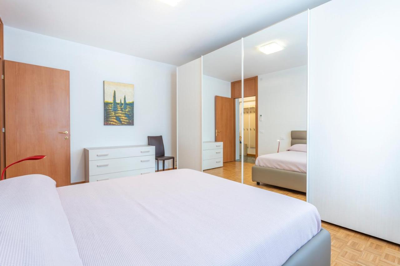 Udine Palazzo D'Aronco Modern Apartment מראה חיצוני תמונה